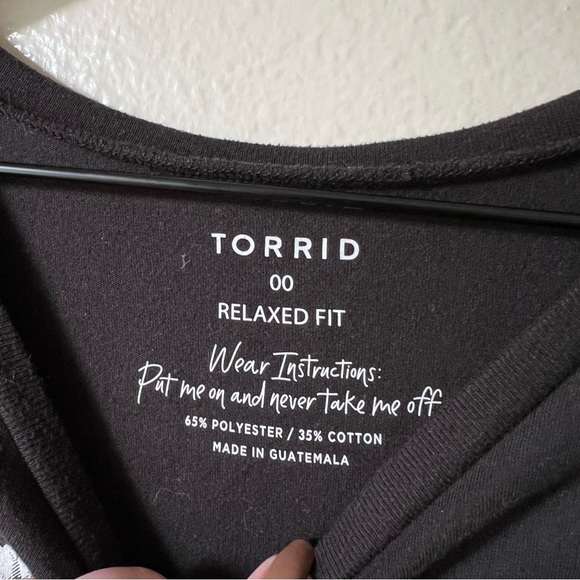 Torrid | Love Daisy Crop Tee - Picture 3 of 6